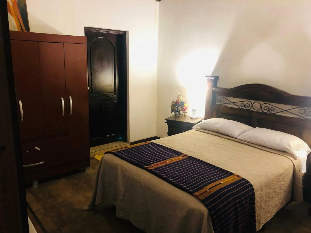 Hotel La Casa De Don Moncho Antigua Affittacamere