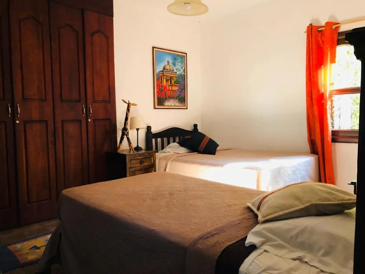 מלון אנטיגואה גואטמלה La Casa De Don Moncho 2*, אנטיגואה גואטמלה הונדורס
